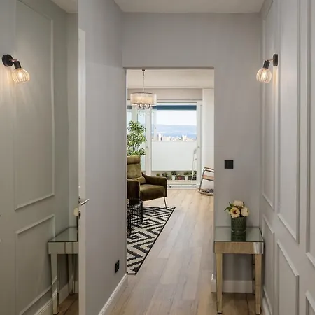 Luxe شقة سبليت